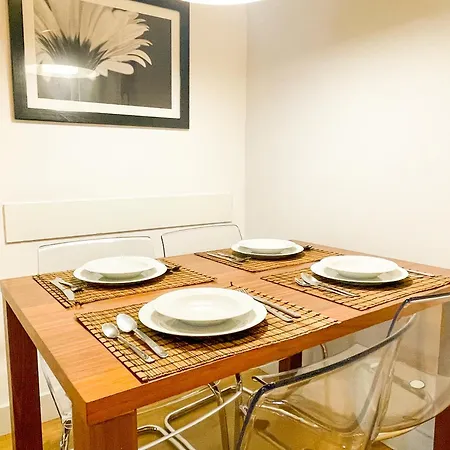 Apartment Boutique Pare Lainez- 2 Bedroom Sagrada Famlia With Balcony Barcelona